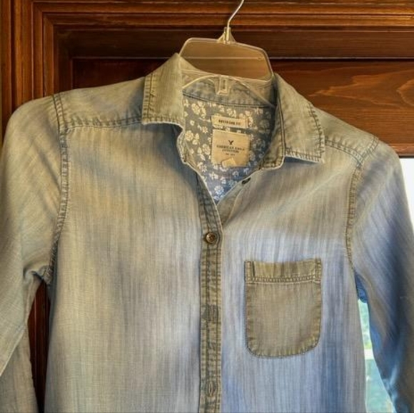 American Eagle Top - Picture 2 of 5